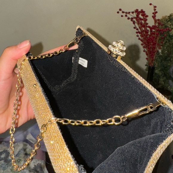 Gold Evening Clutch Purse with Rhinestone Knob - Picture 4 of 9